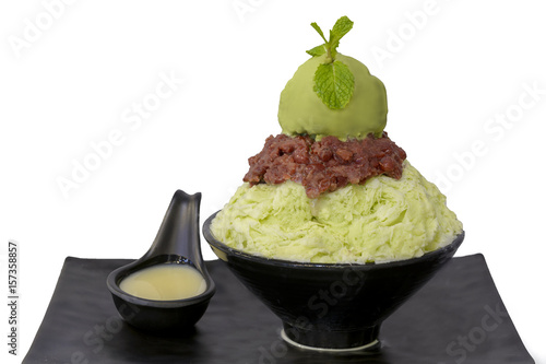Bingsu greentea milk with icecream greentea and red bean