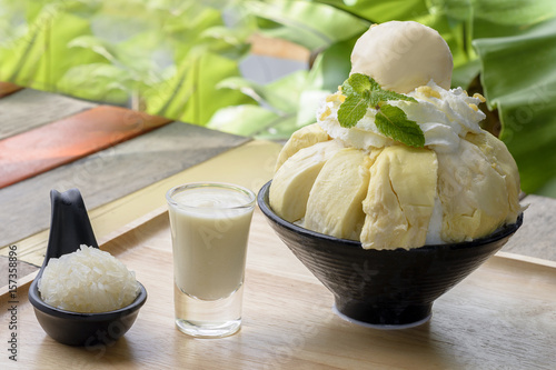 Bingsu durian with durian icecream and durian
