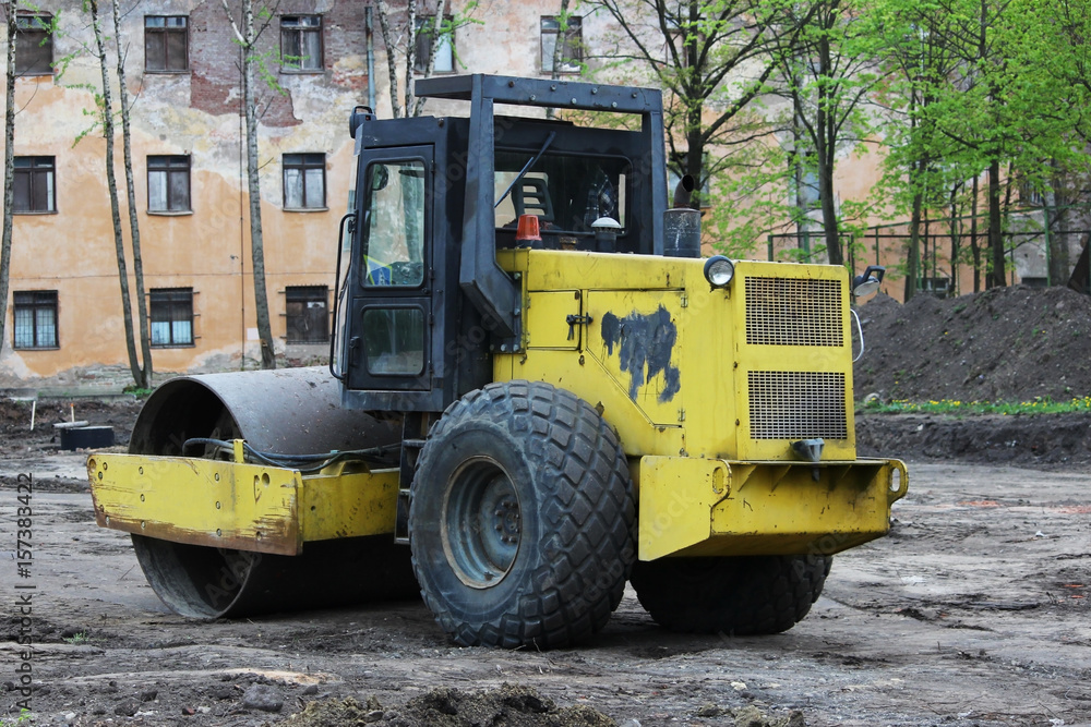 A construction skating rink stands on the site for the construction of a car platform.