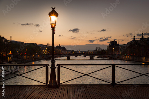 Canvas Print Pont des arts street lamp at night, Paris