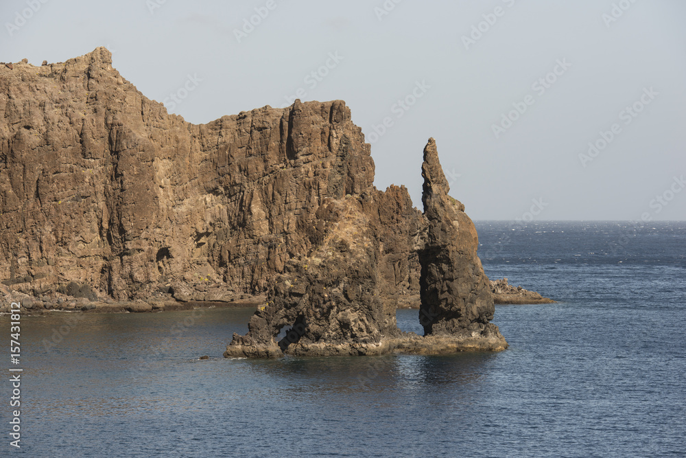 Roque de la Bonanza, isla de El Hierro, Canarias, España