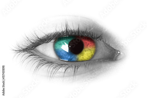 Multicolor eye