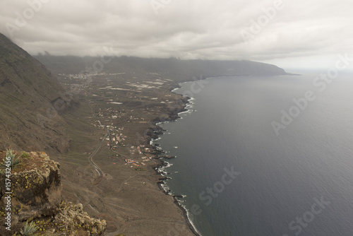 Wallpaper Mural Costa de la isla de El Hierro, Canarias Torontodigital.ca