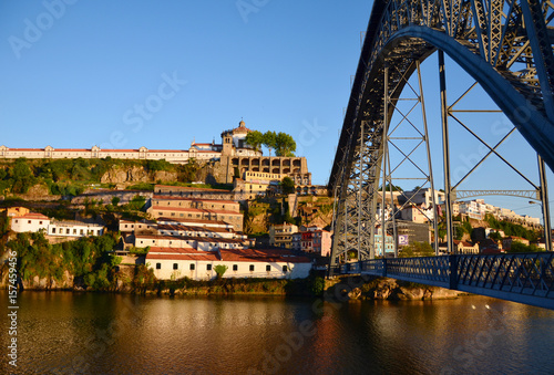 Reflection of the sun at river Douro and city during Sunset, seen from Ponte Luis at Sunset - Porto, Portugal © Mirjam Claus