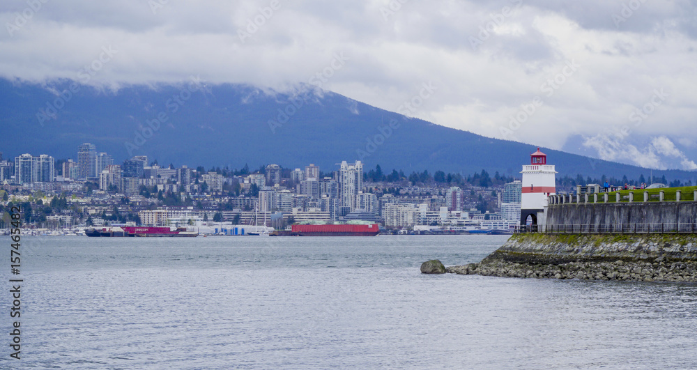 Fototapeta premium The Lighthouse at Stanley Park in Vancouver - VANCOUVER - CANADA - APRIL 12, 2017