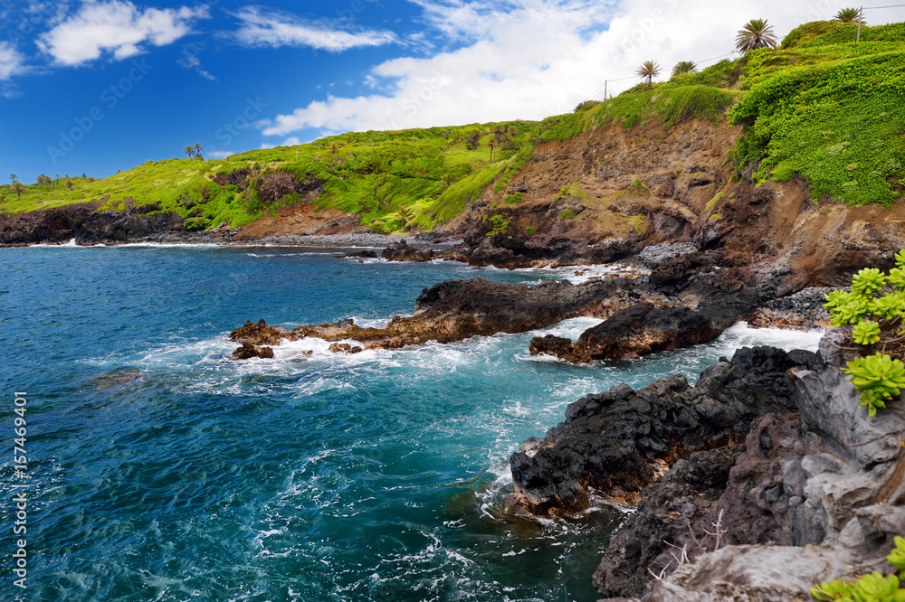 Rough and rocky shore at south coast of Maui, Hawaii