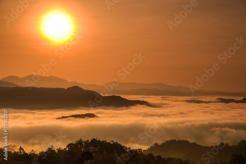 Fototapeta Naklejka Na Ścianę i Meble -  Sea of mist in between mountains