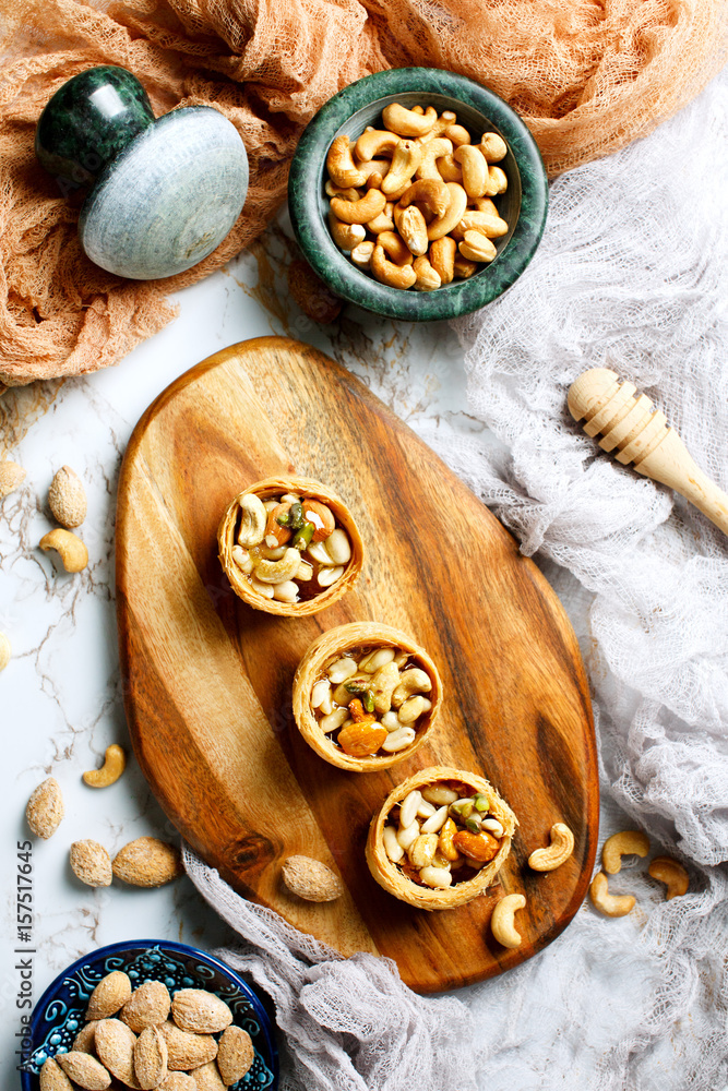 Assorted nuts with honey topping Assorted nuts with honey topping