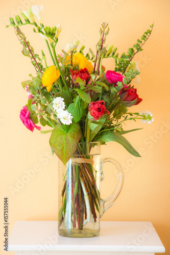 Spring flower bouquet in a vase © manfredxy