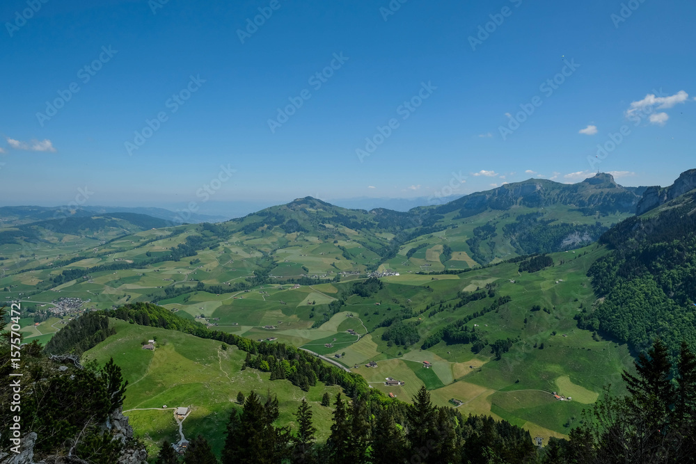 Berge und Hügel