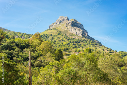 Bild auf Leinwand Summit of the Pica de Penamellera in the foothills of the National Park Los Pico