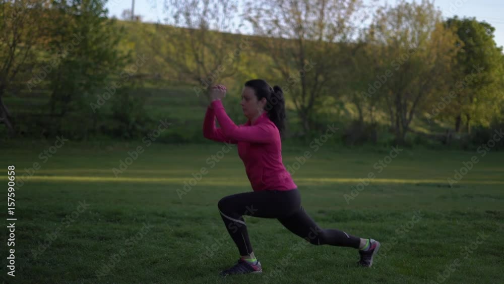 Beautiful Girl Doing Exercise Attacks Early in the Morning,maintains Their Shape Beautiful Girl Doing Exercise Attacks Early in the Morning,maintains Their Shape