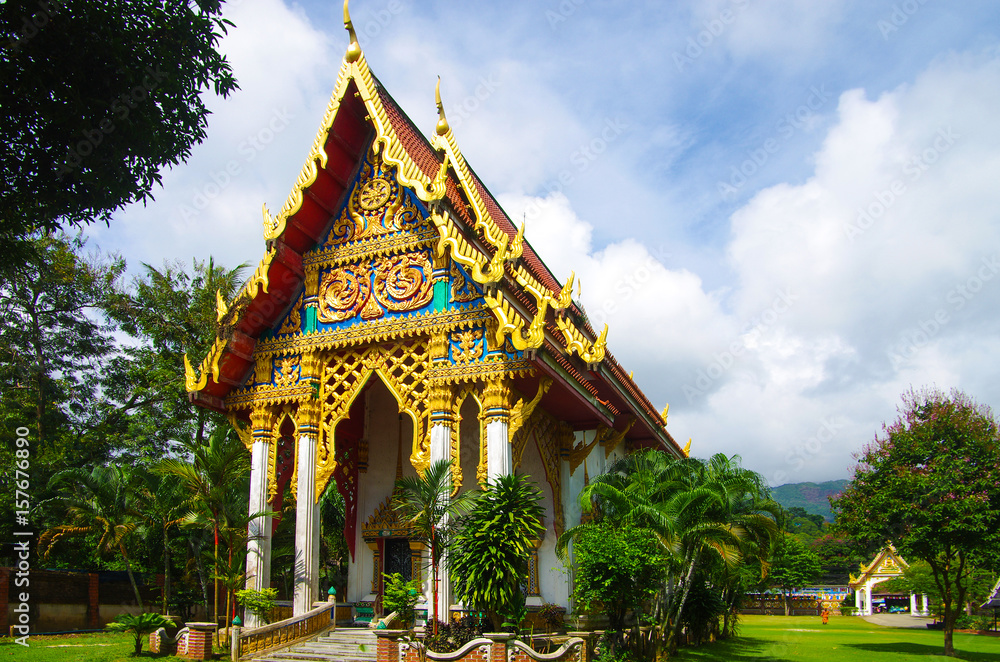 Fototapeta premium KOH CHANG, THAILAND - August, 2016: Wat Khlong Phrao on Koh Chang, Thailand