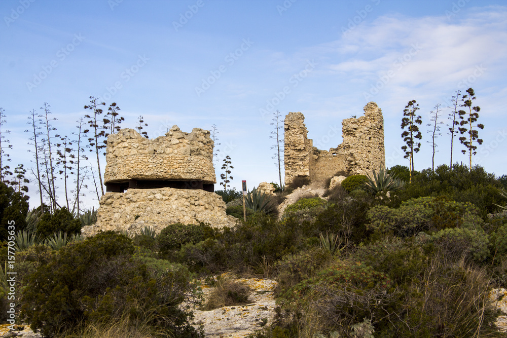 Cagliari:  Torre costiera medievale situata sulla sommità della Sella del Diavolo - Sardegna