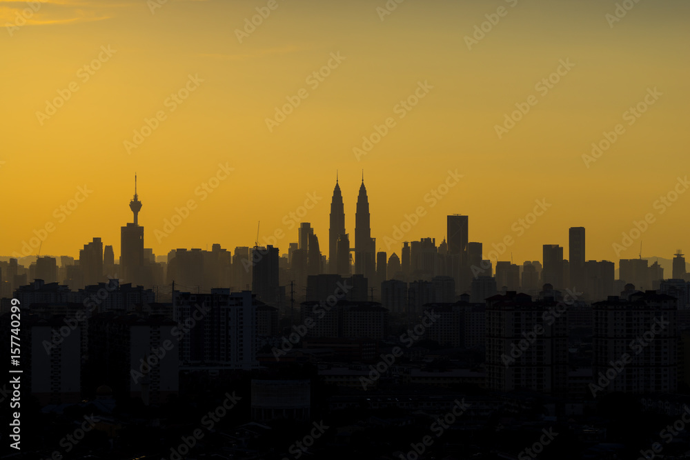 Fototapeta premium View of downtown Kuala Lumpur during majestic sunset
