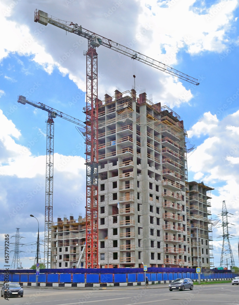 Construction of a multi-storey building