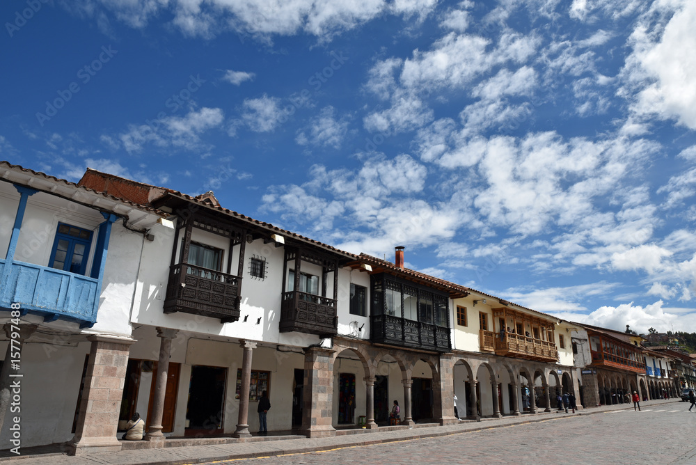Maisons coloniales de la plaza de Armas à Cusco au Pérou