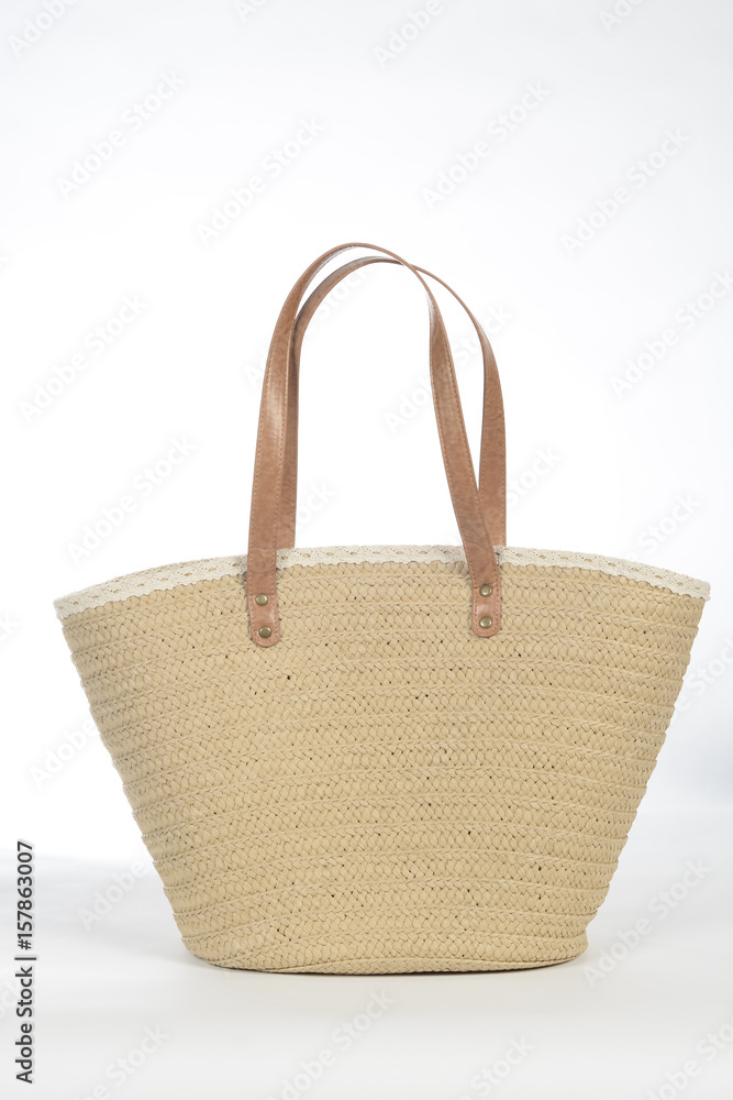 Bolsa de playa de mimbre