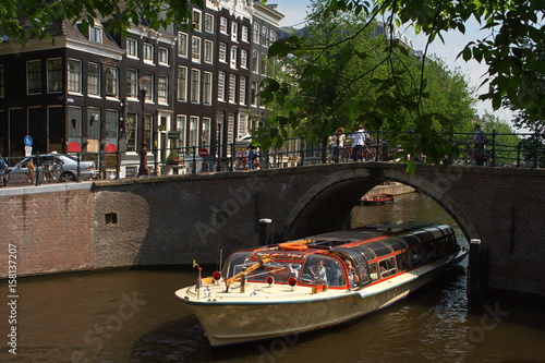 An der Gracht in Amsterdam © kstipek