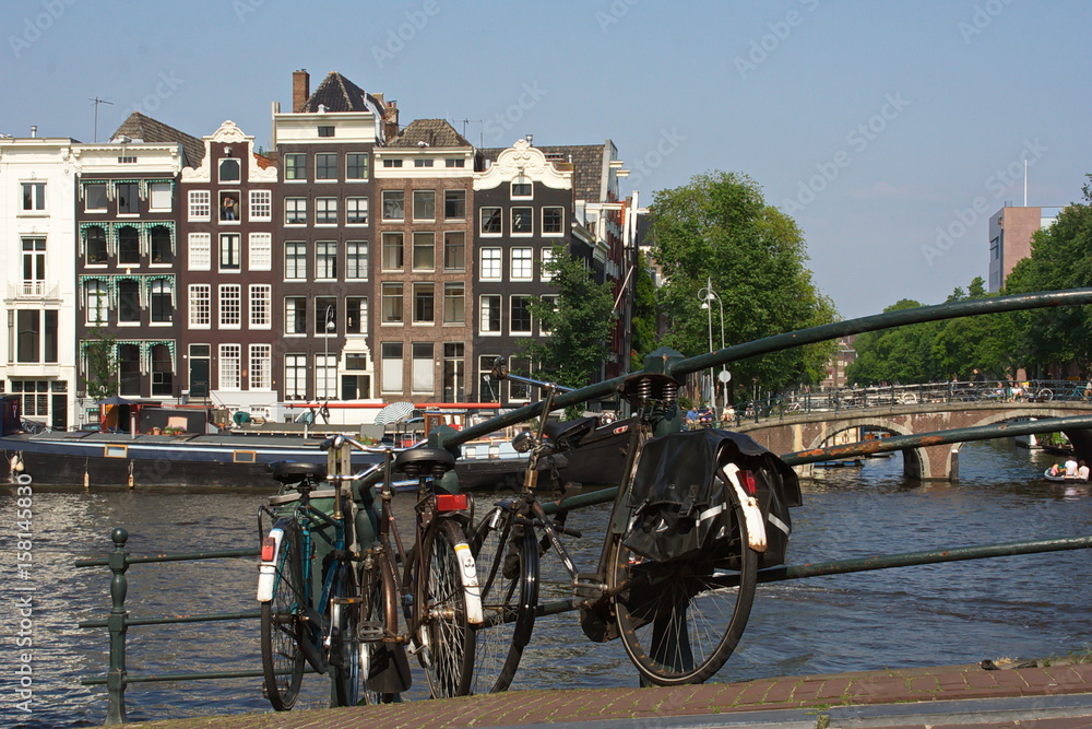 An der Gracht in Amsterdam