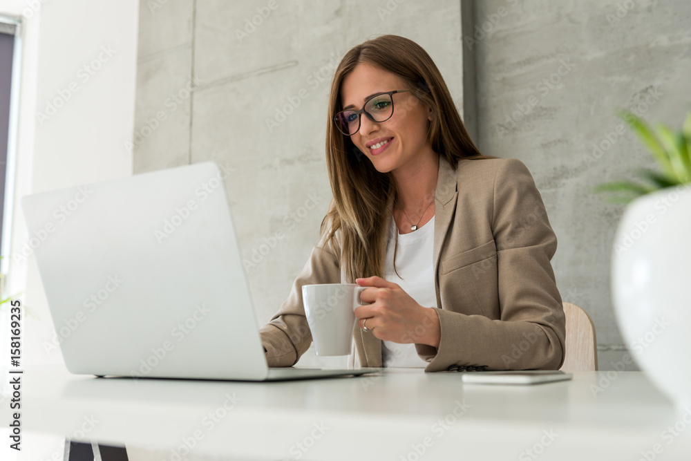 © Stock Rocket - Coffee time