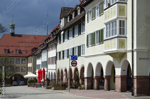 Häuserzeile mit Schickhardtbau am Unteren Markt in Freudenstadt photo
