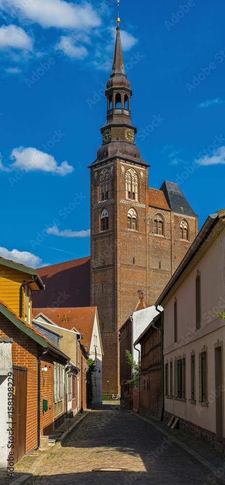 Kirchturm der Sankt Stephanskirche in Tangermuende