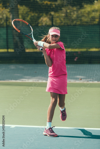 Tennis girl © Microgen