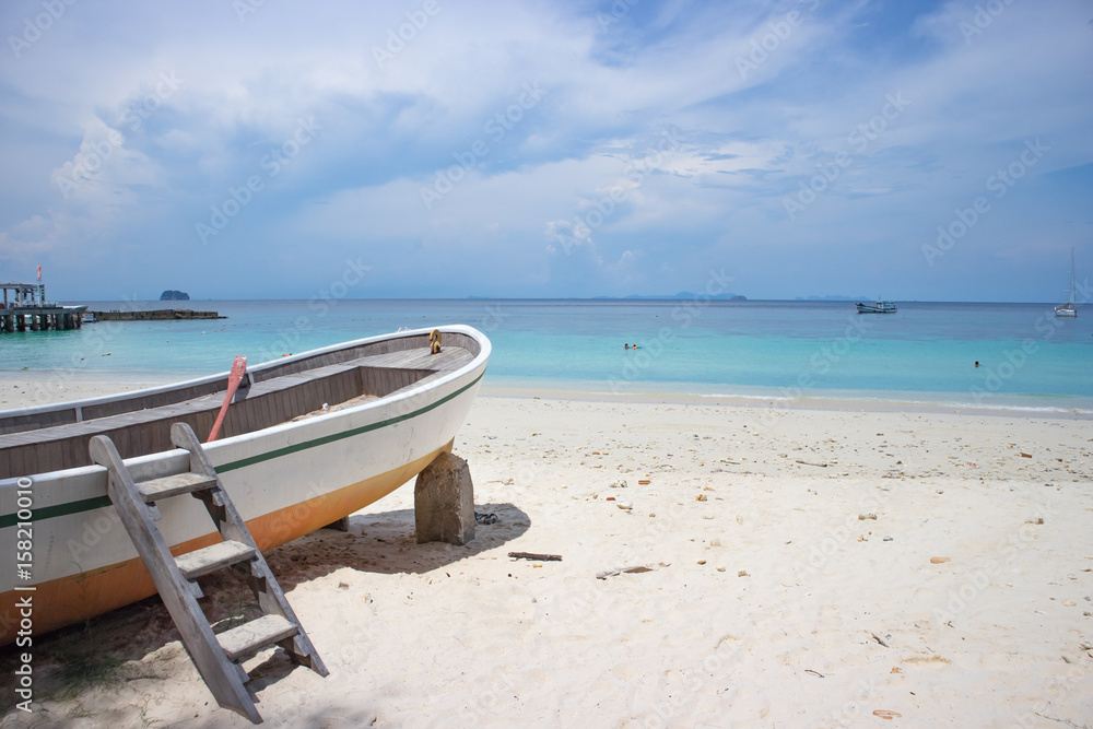 Obraz premium beach and blue sky background
