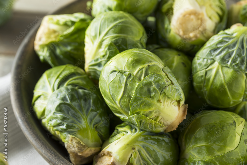 Fototapeta premium Raw Organic Green Brussel Sprouts