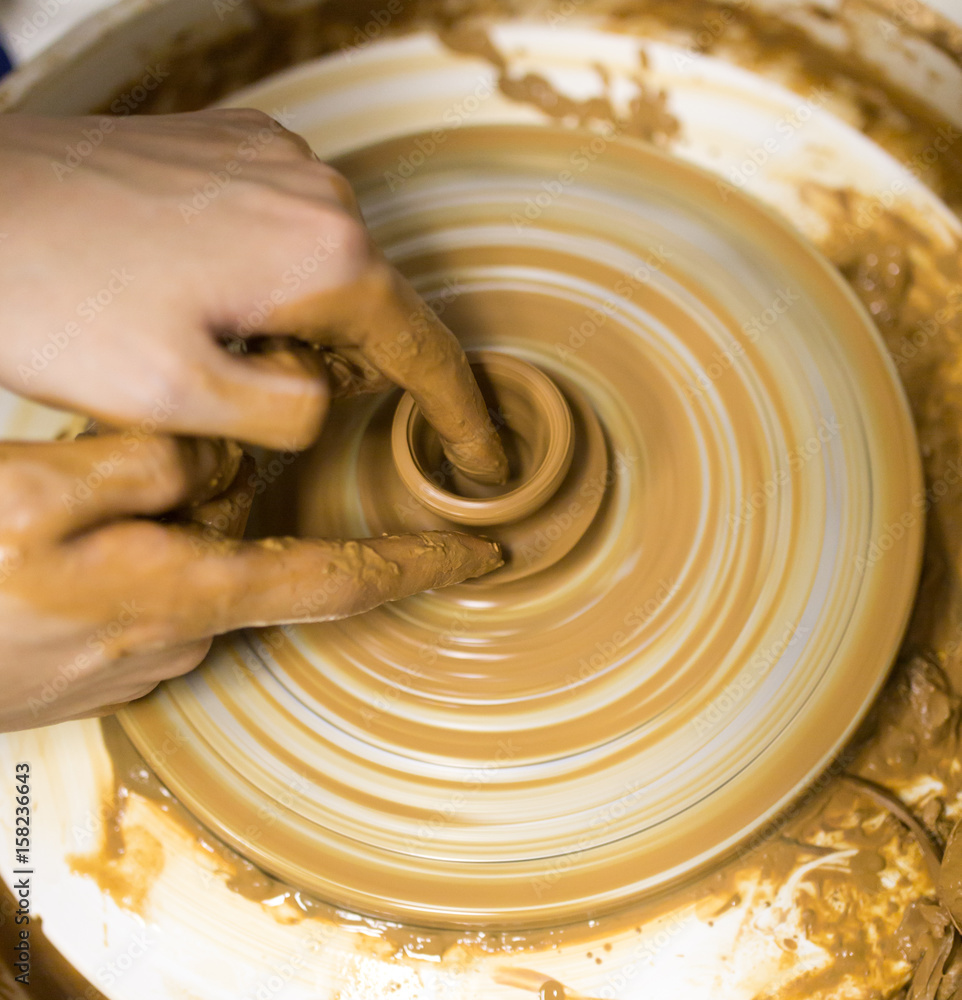 Fototapeta premium Molding with pottery