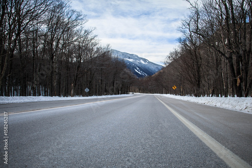 Road leading to mountain © KelseyjPhotos