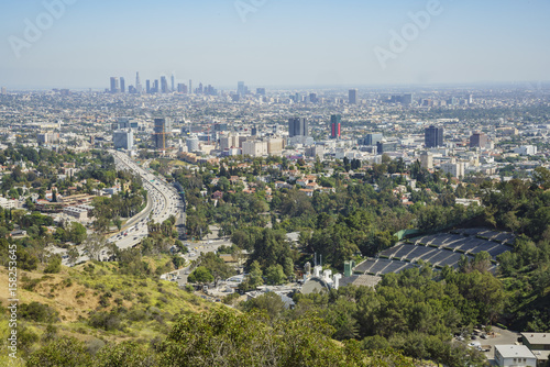 Aerial view of Los Angeles skyline © Kit Leong