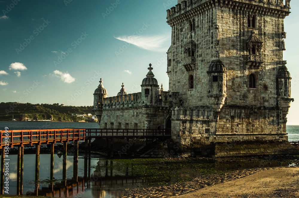 Zamek na wodzie. Belem, Portugalia. 