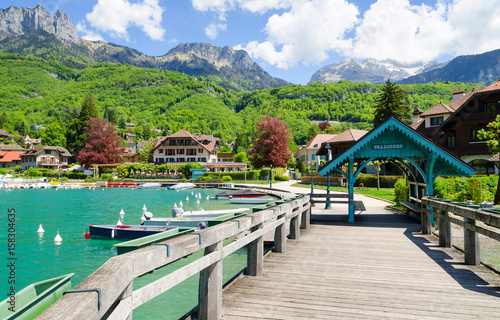 Obraz na płótnie beautiful marina in Talloires village on Lake Annecy, France w salonie