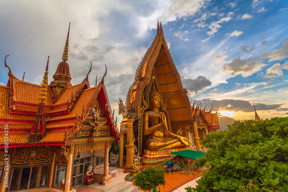 Fototapeta premium Tiger cave temple in Kanchanaburi