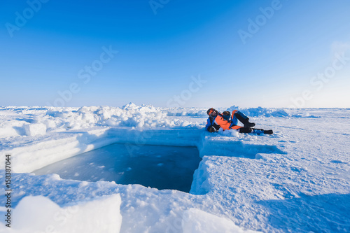 north pole, camp, ice, barneo, airliner, travel, winter, snow, arctic, landscape, polar, glacier, iceberg, nature, cold, warming, global, climate, white, blue, ocean, frost, sky, floe, svalbard, weath