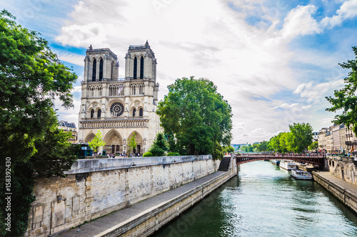 Notre Dame © Appropriate_man