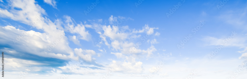 Fototapeta premium Niebo czysta atmosfera piękna letni dzień