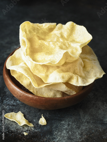 Obraz na płótnie rustic indian papadum crisp w salonie