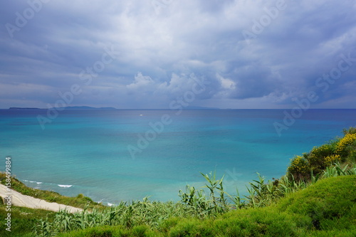 Fototapeta Naklejka Na Ścianę i Meble -  widok na lazurowe morze