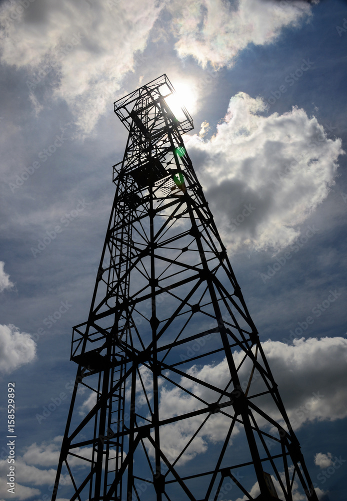 Alter Ölbohrturm in Neusiedl an der Zaya Alter Ölbohrturm in Neusiedl an der Zaya