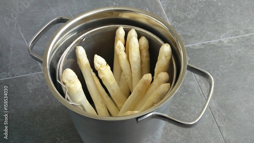 Asparagus in a pan