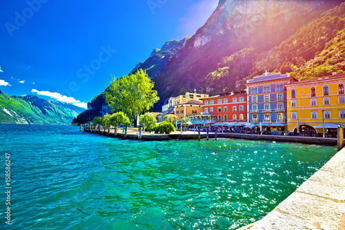Photos Riva del Garda waterfront view at sunset