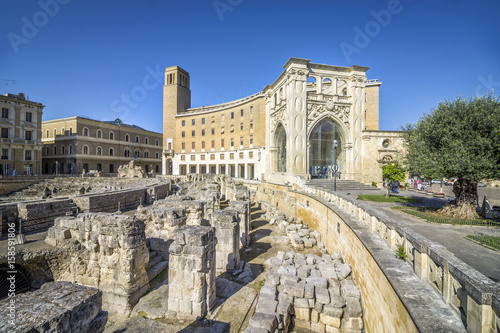 Tableau sur toile Ancient amphitheater Lecce, Puglia, Italy