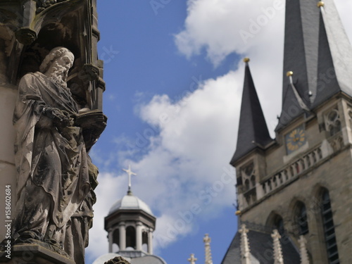 Aachen Münster Blick Innenhof Domschatzkammer 14