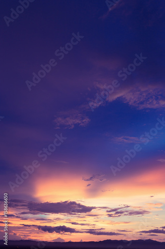 Fototapeta Naklejka Na Ścianę i Meble -  Colorful dramatic sky with cloud at sunset.Sky with sun background
