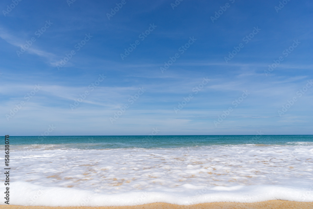 Fototapeta premium Water blue sea sky