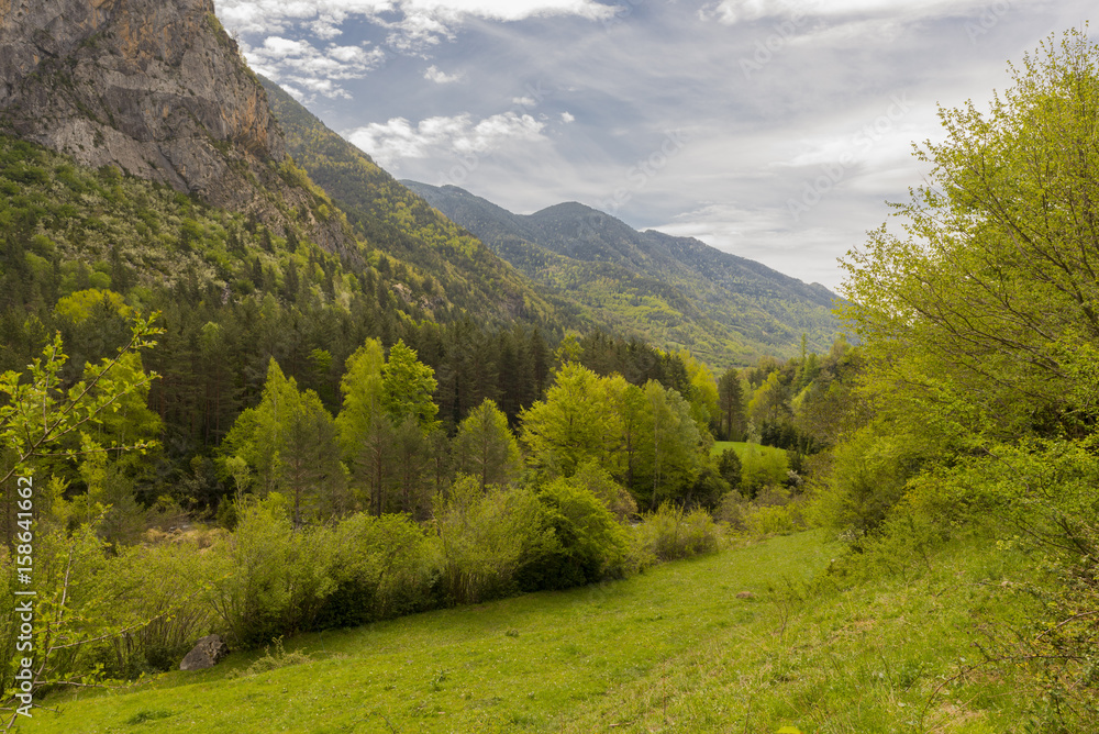 Hiking in torla ordesa, pyrenees of huesca