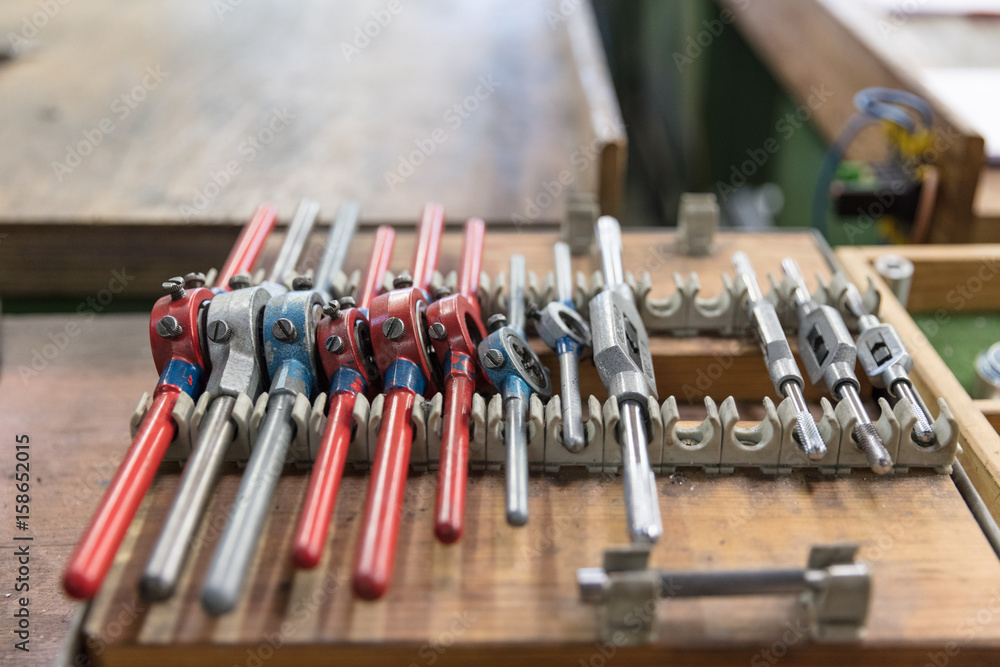 Fototapeta premium Gewinderschneider